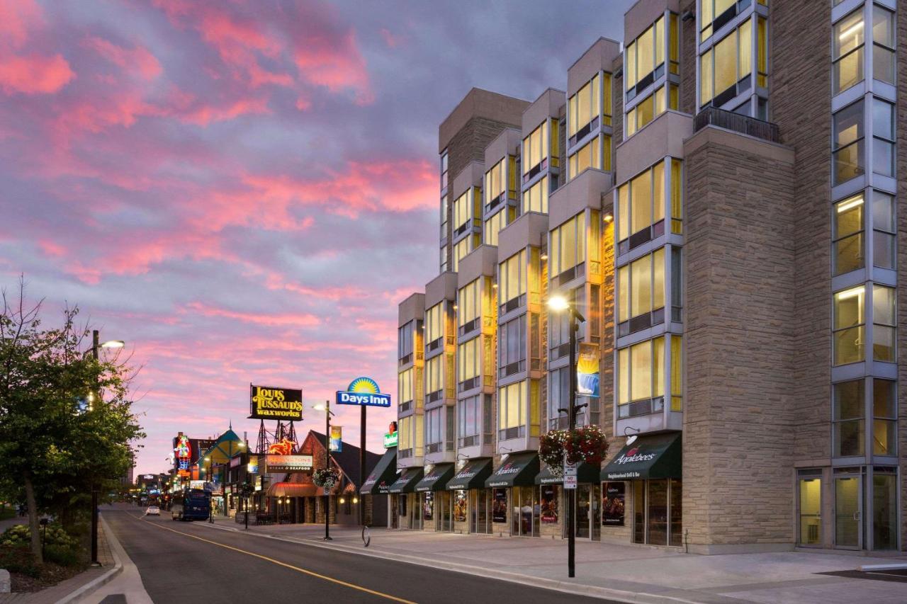 Hotel The Falls & Niagara Falls